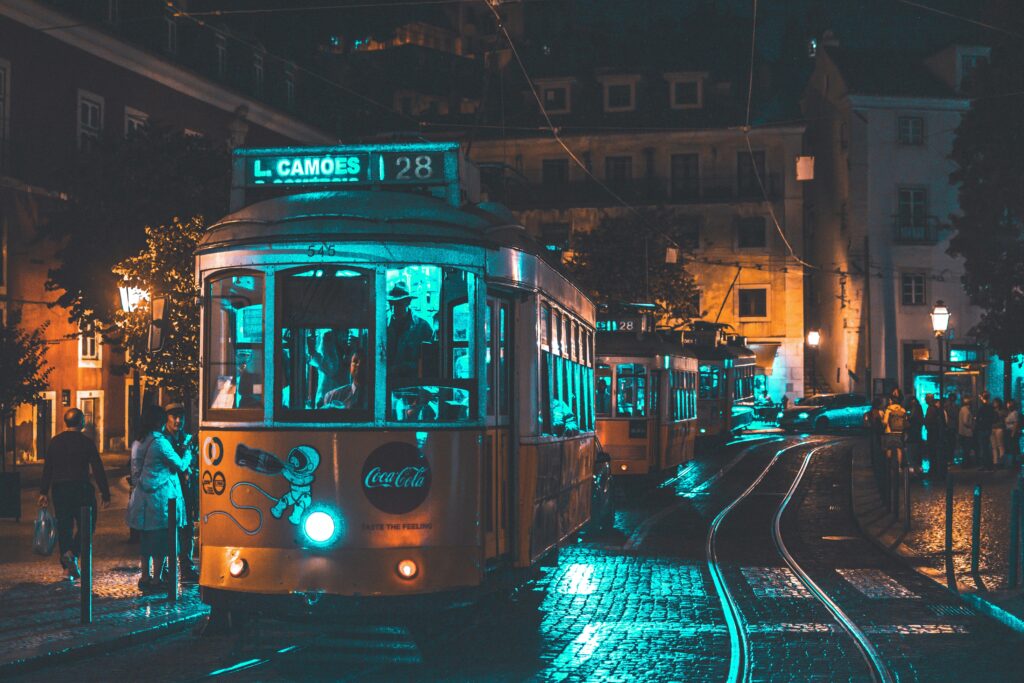 lavoro notturno pexels-fotios-photos-1545510